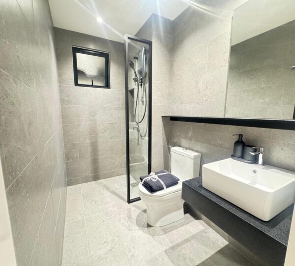 Bathroom in Asteriaz Building - The Asteriaz @ JBCC EXSIM